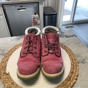 Womens Timberland Chukka 23348 Nellie Leather Pink Boots! Size 8